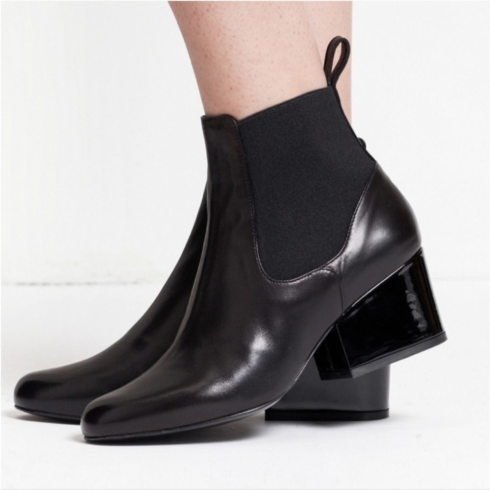 Robert Clergerie Black Leather Ankle Moon‎ Boots Size 37